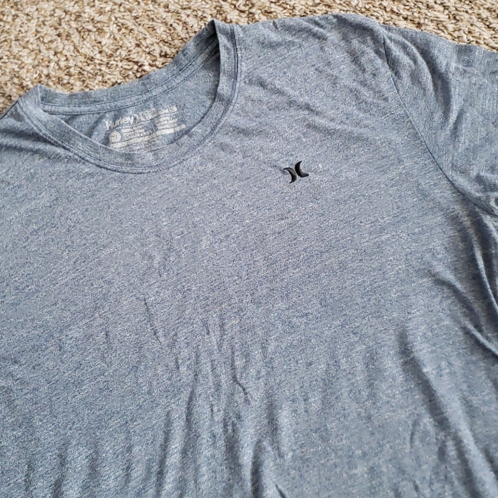Hurley blue tshirt